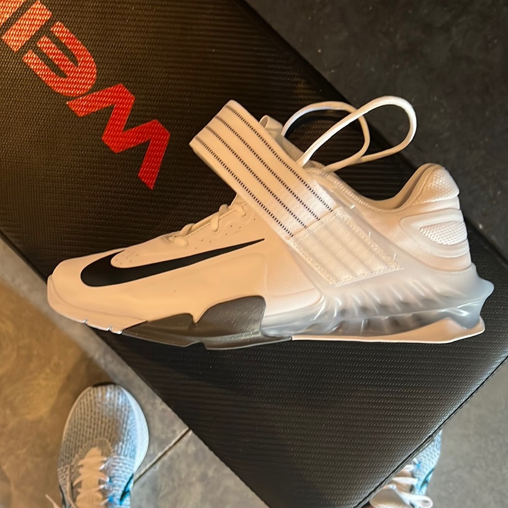 Brand New Nike weightlifting Shoes